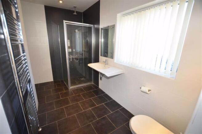 SHOWER ROOM