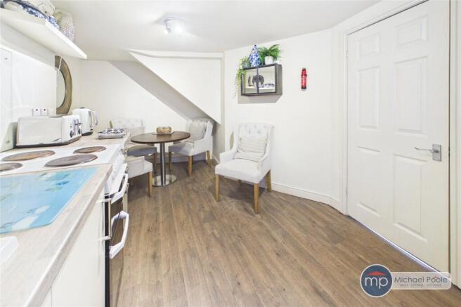 2 bed House for sale Image 6