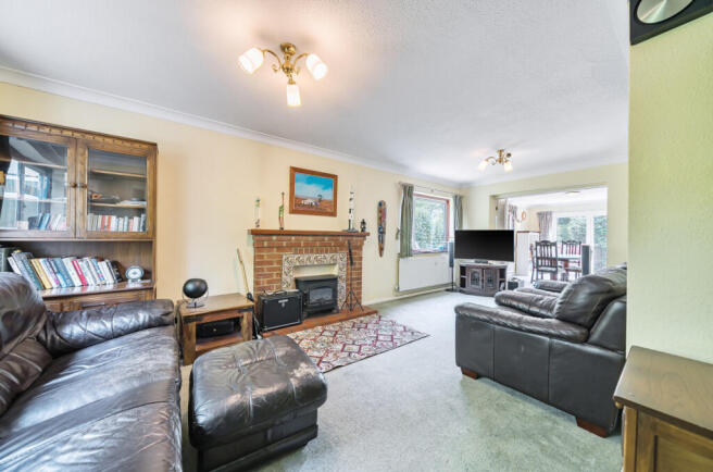 1310857-4-68554d0...