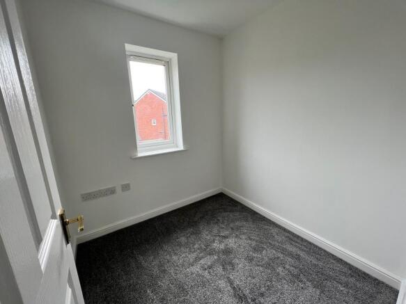3 bed Semi-Detached to rent Image 6