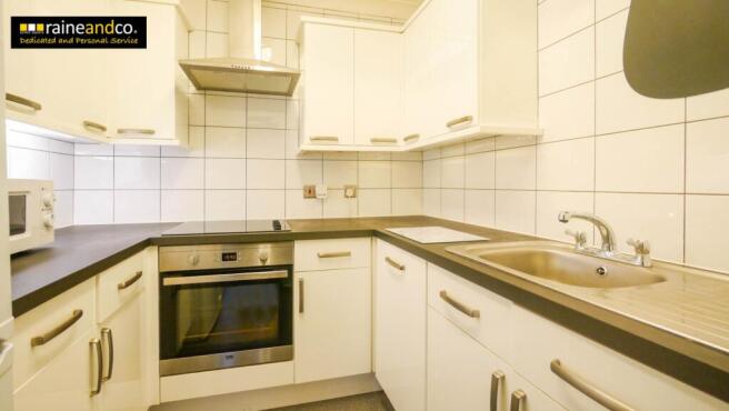 Pond Court, Codicote, Hitchin, Herts photo 4