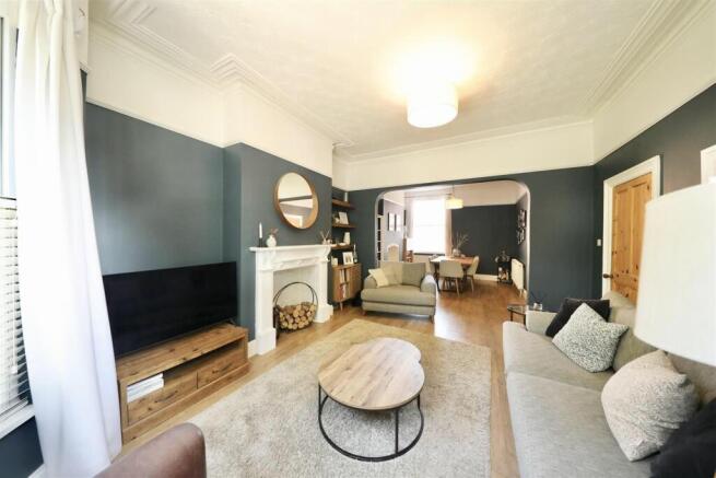4 bed Terraced for sale Image 5