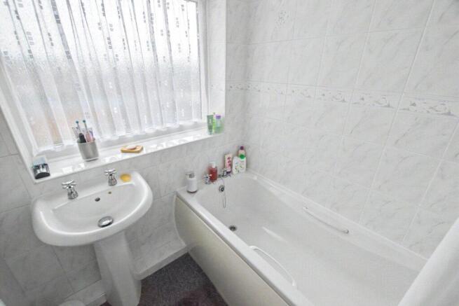3 bed Semi-Detached for sale Image 10