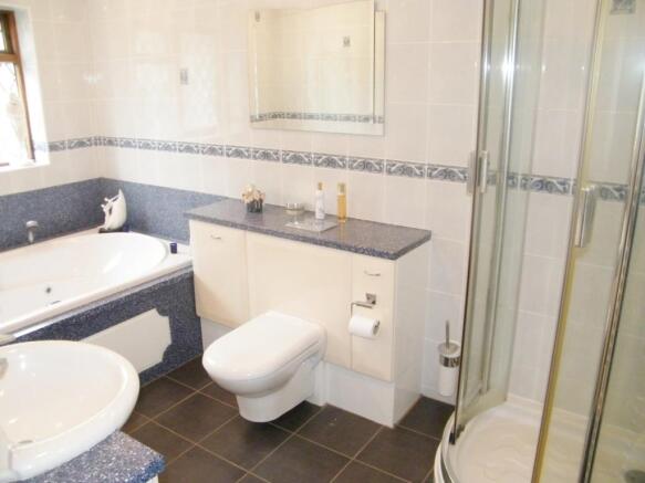 Ensuite