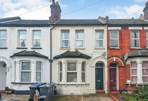 4a, Dean Road, Croydon CR0 1HX