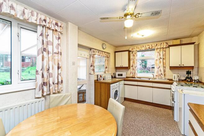 Kitchen/Breakfast Ro