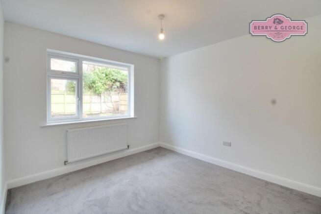 MAIN BEDROOM