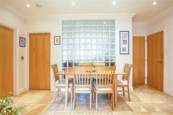 Kitchen / Dining