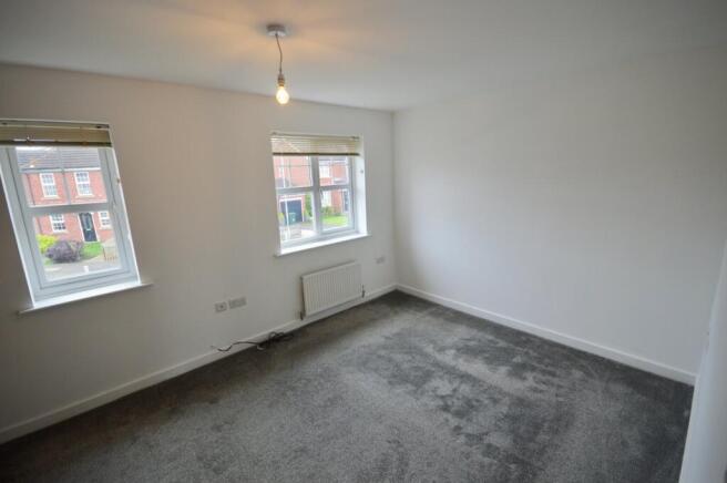 2 bed Semi-Detached to rent Image 12