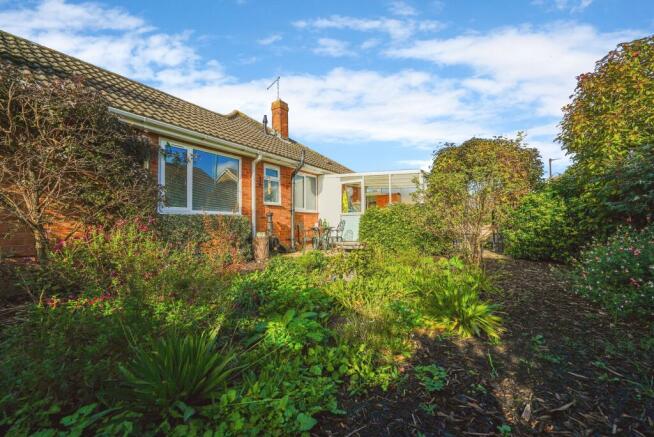 Second side garden