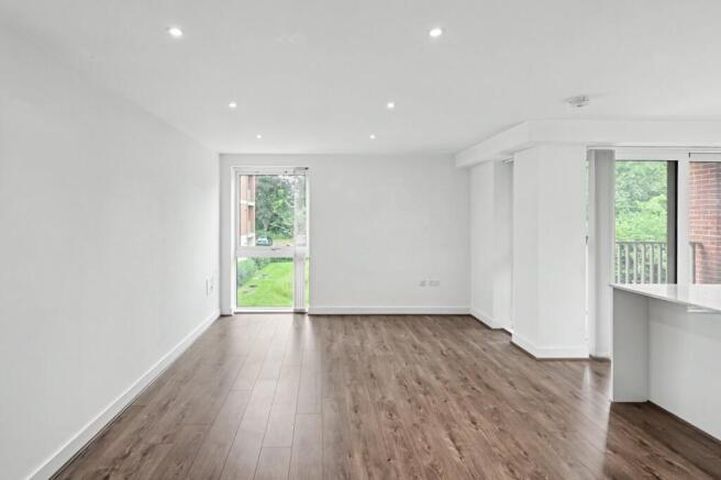 2 bed Apartment for sale Image 7