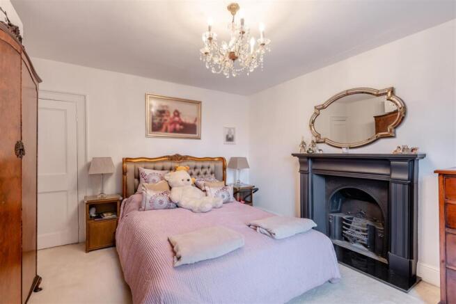 8636185-interior21.jpg