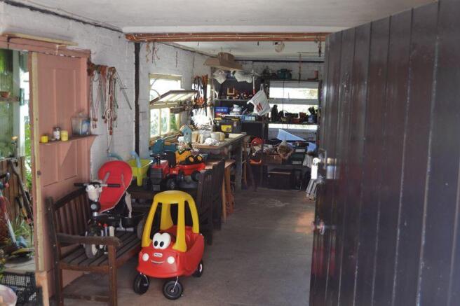 Photo 19