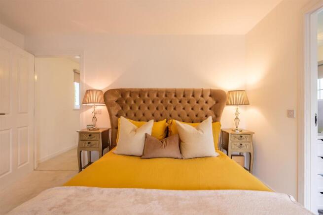 059-2_Hunterfield_Place_Carluke_ML84GY.jpg