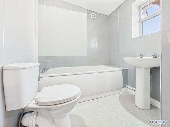3 bed Terraced for sale Image 5