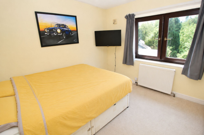 3 bed Semi-Detached for sale Image 11