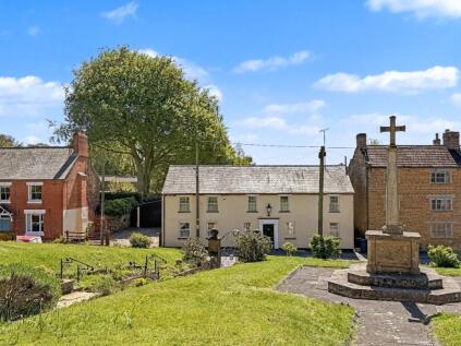 8 High Street, West Haddon, NN6 7AP