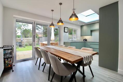 Wainsford Road, Pennington, Lymington, SO41
