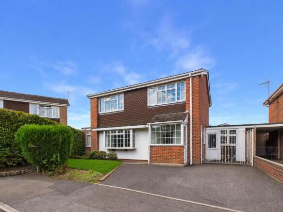 4-bed detached on Belvedere Close, Mickleover, £300,000