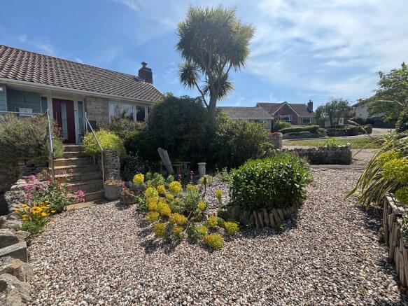 Front Gardens 
