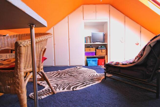 use 4 carisbrook av 18.jpg