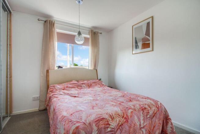 Bedroom 2 (Double)
