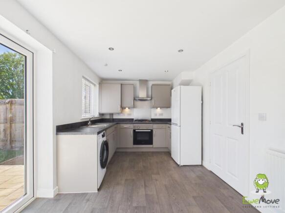 EweMove Basingstoke St Cross Road Kitchen