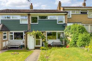 15, Willow Way, Harpenden AL5 5JF