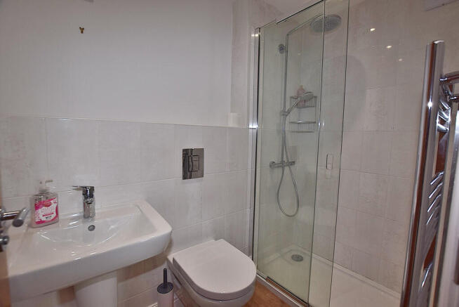 2 bed Flat for sale Image 9