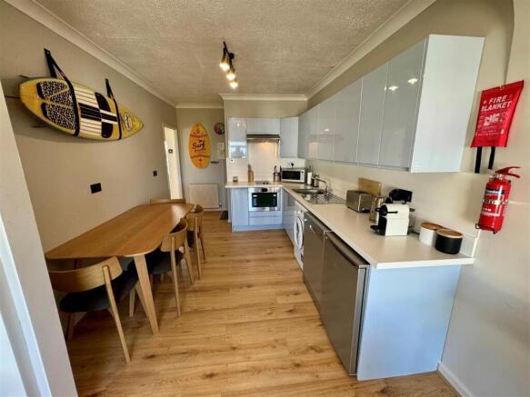 6 Vayn Prasada Kitchen