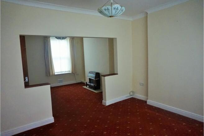 Lounge/Dining Room