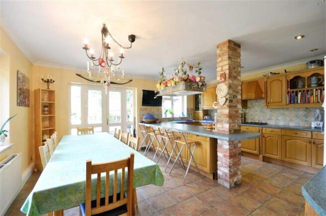 Open plan Kitchen/Di