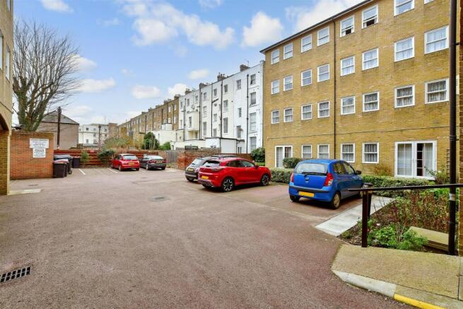 Driveway/Parking