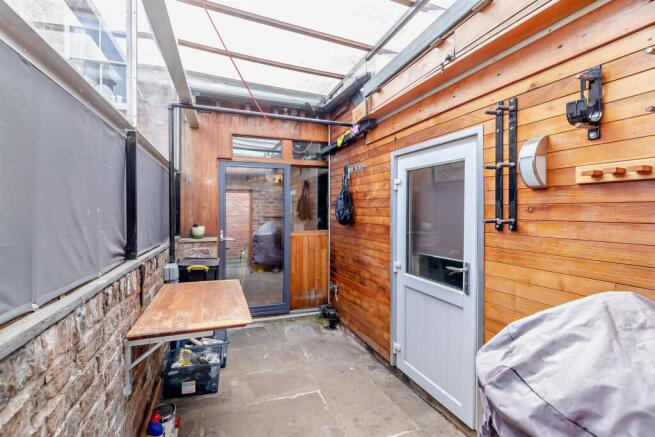 2 bed Terraced for sale Image 12