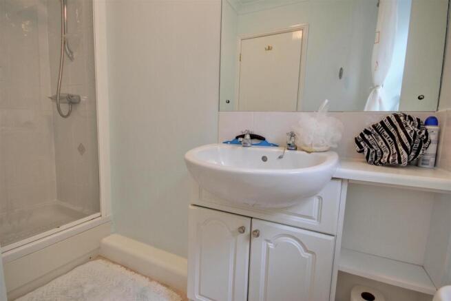 3 bed Detached for sale Image 6