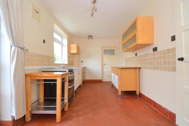 kitchen 2.JPG