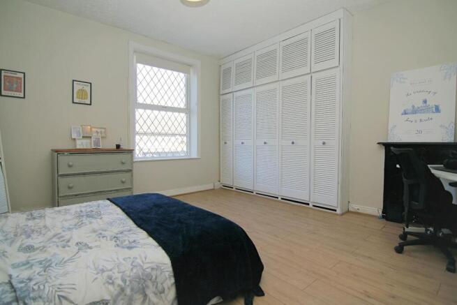 2 bed Terraced for sale Image 11