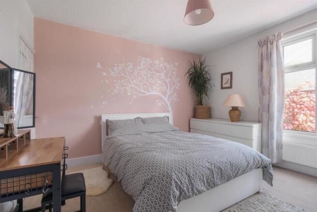 3 bed Terraced for sale Image 10