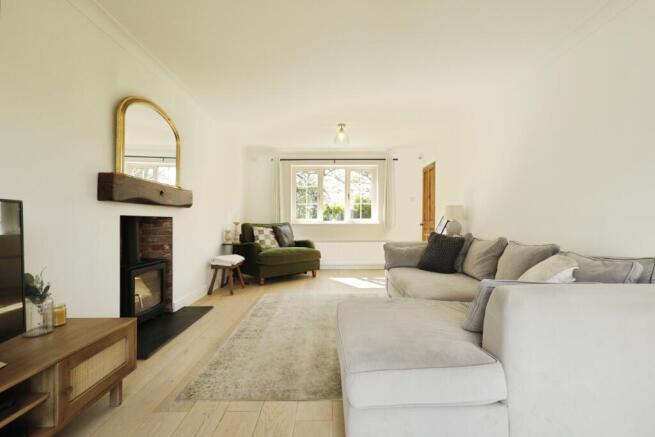 4 bed Detached for sale Image 10