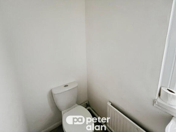 Cloakroom/wc