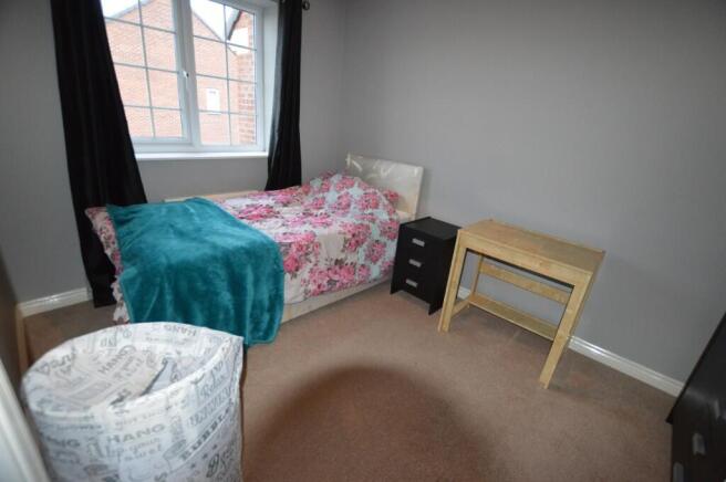 3 bed Terraced for sale Image 5