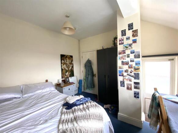 BEDROOM 22.jpeg