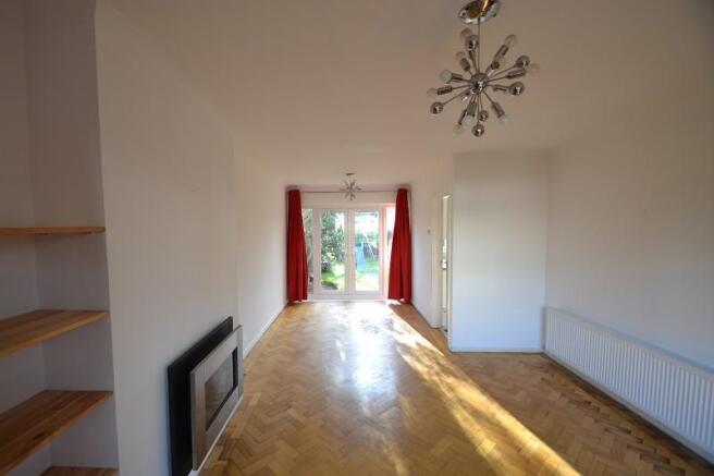 Lounge/Dining area