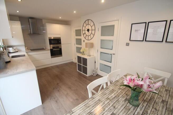 Dining kitchen