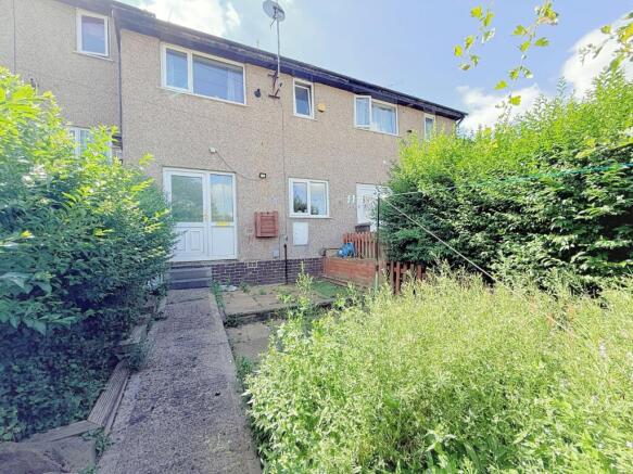 3 bed Terraced for sale Image 9