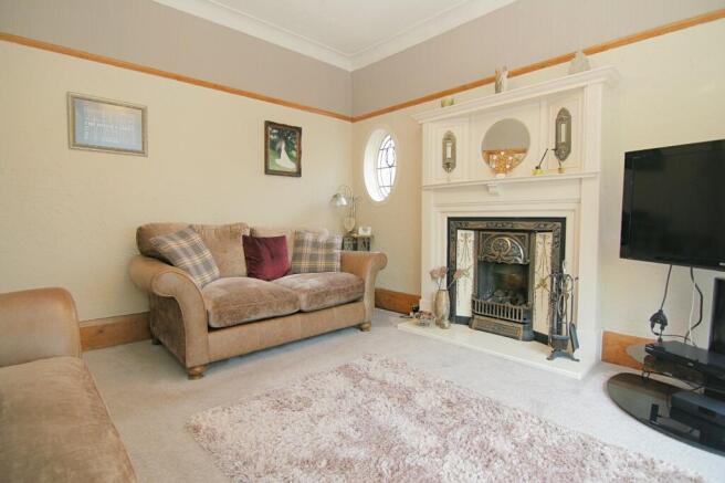 4 bed Detached for sale Image 9