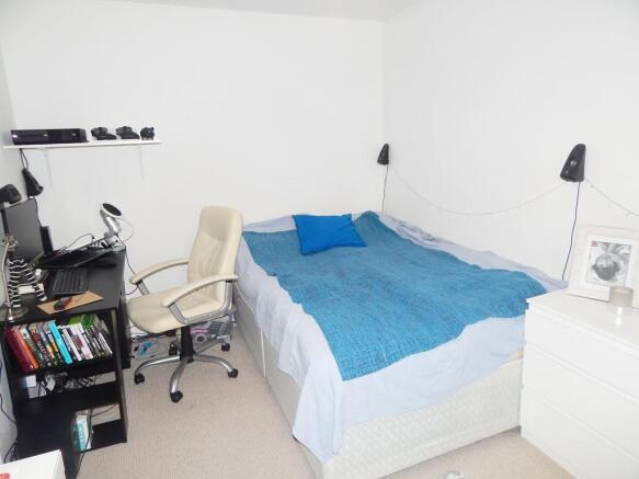 MASTER BEDROOM USE.j