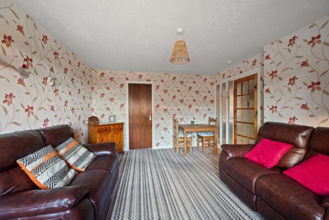 19, Shelley Gardens, Dundee, DD3 photo 3