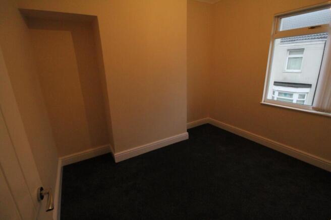 3 bed Terraced to rent Image 6
