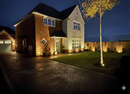 Armstrong Road, Luton, Bedfordshire, LU2 0FX